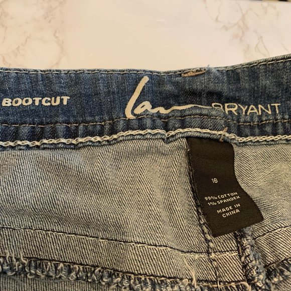 Lane Bryant Distressed Boot cut Style Jeans 16 - Picture 6 of 6